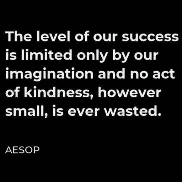 Its Meee, Minty! 😎 (AnnaBella)~ Your Posher, Seller and Buyer - Picture 5 of 14